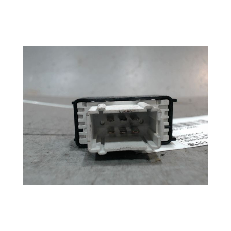 COMMANDE LEVE-GLACE PORTE AVG PEUGEOT 2008