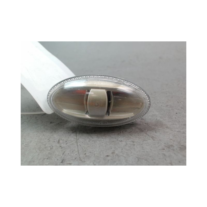 REPETITEUR AILE DROIT CITROEN C3 II Phase 1 (A51) 2009-2013