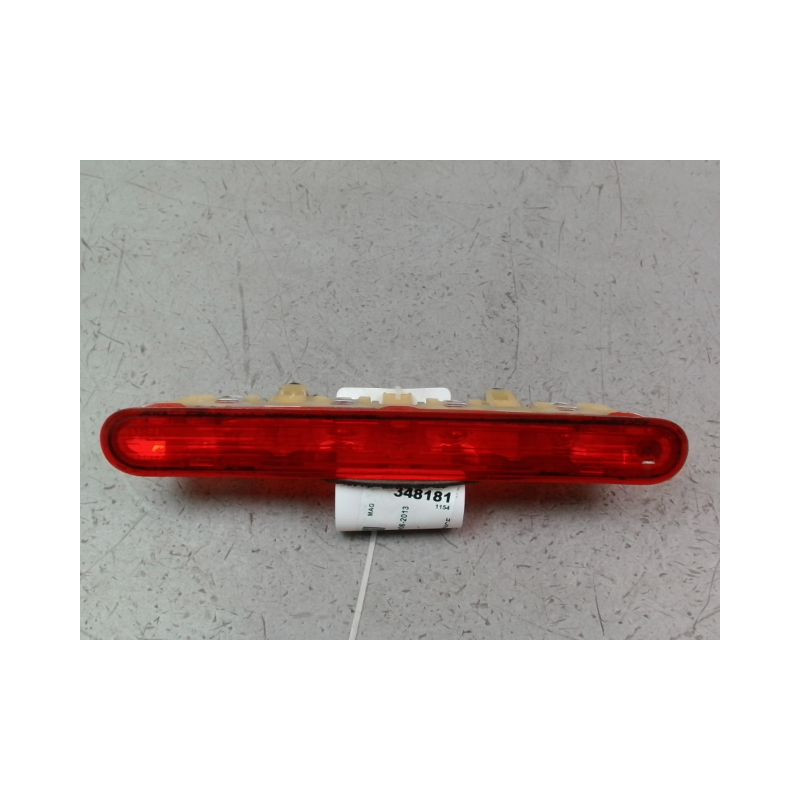 FEUX STOP SUPPLEMENTAIRE PEUGEOT 207 2006-2013