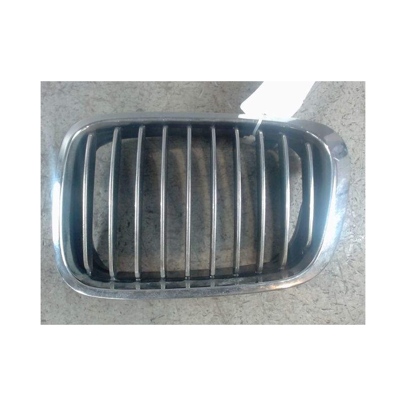 GRILLE CALANDRE GAUCHE BMW SERIE 3 (E46) 01-2005