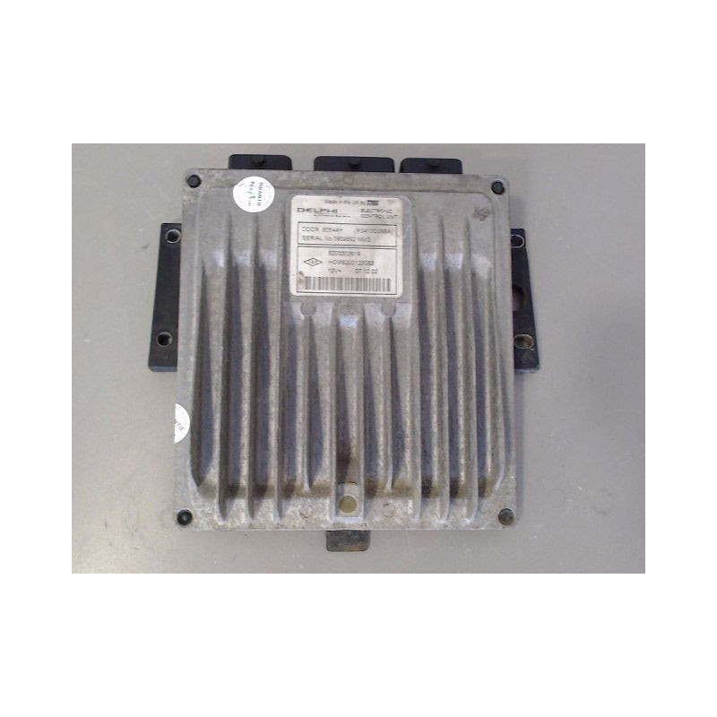 CALCULATEUR MOTEUR RENAULT CLIO