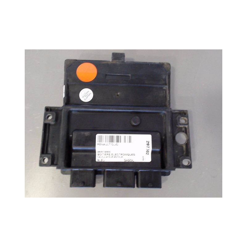 CALCULATEUR MOTEUR RENAULT CLIO