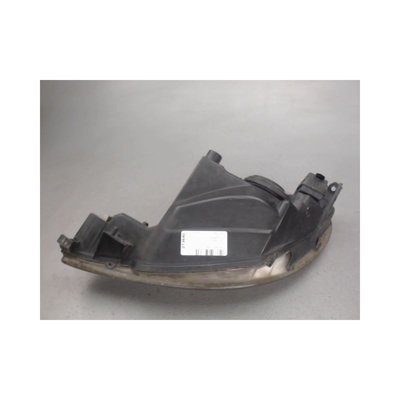 PHARE DROIT PEUGEOT 206
