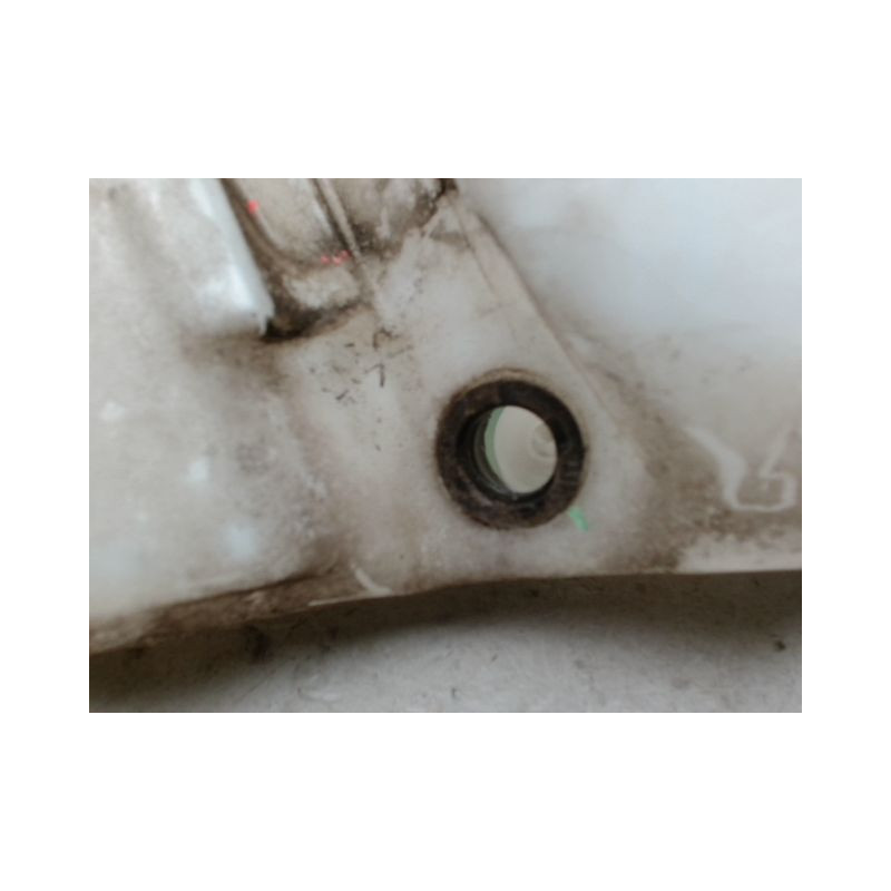 RESERVOIR LAVE-GLACE AVANT CITROEN C4