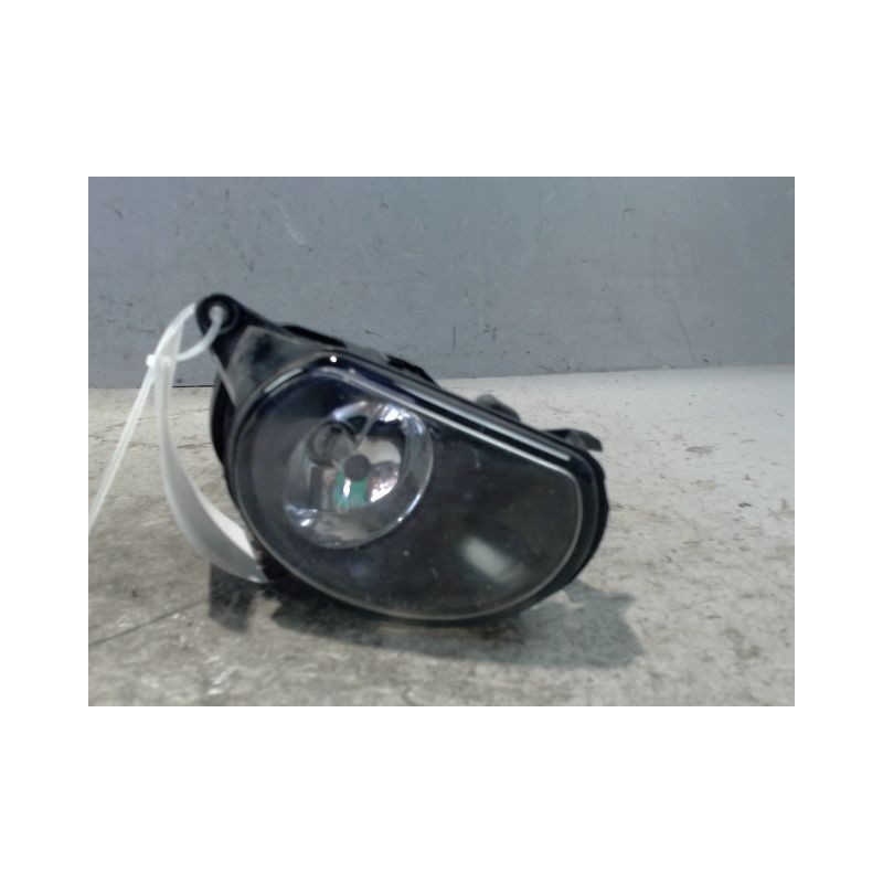 PHARE ANTIBROUILLARD AVANT DROIT AUDI A3 2003-