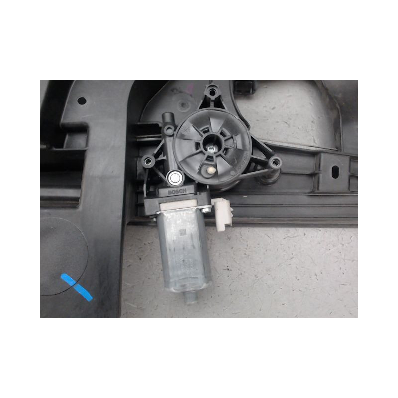 MECANISME LEVE-GLACE AVANT GAUCHE PEUGEOT PARTNER