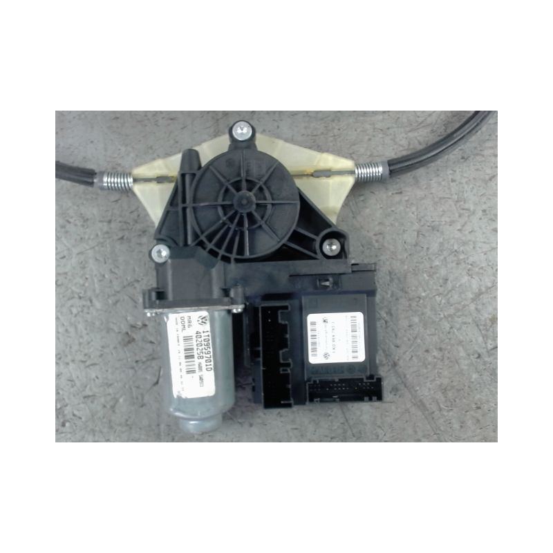 MECANISME+MOTEUR LEVE-GLACE AVANT GAUCHE VOLKSWAGEN TOURAN