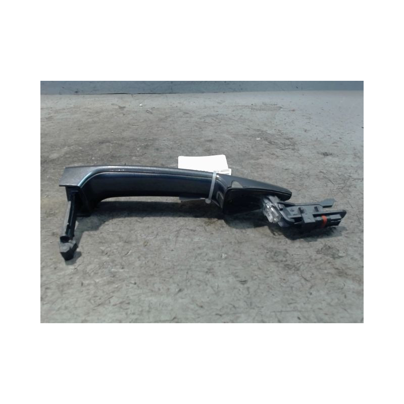 POIGNEE EXTERIEURE PORTE AVANT DROIT B.M.W. X1