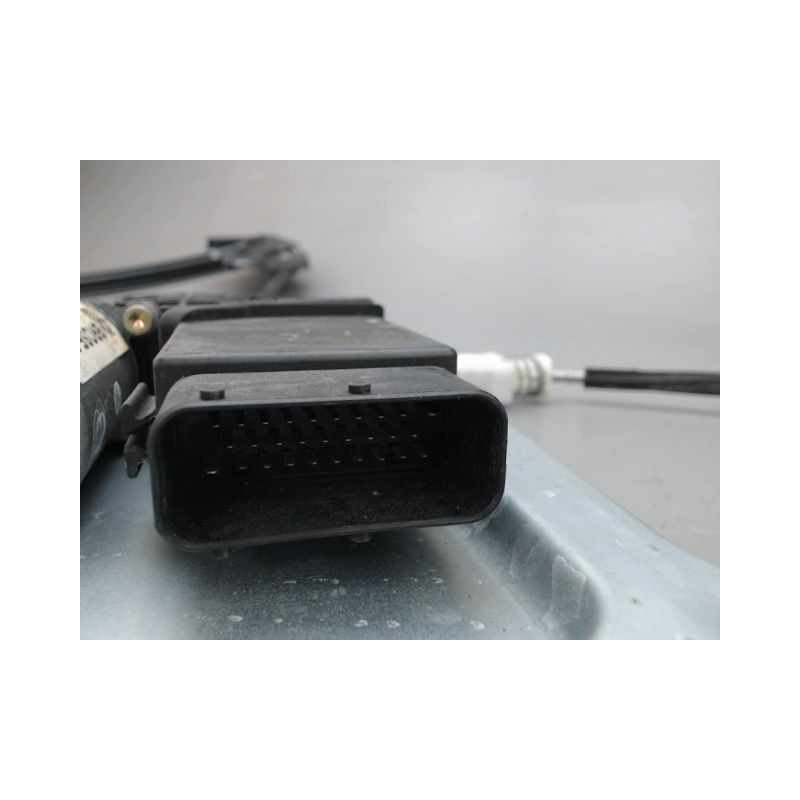 MECANISME LEVE-GLACE AVANT DROIT VOLKSWAGEN NEWBEETLE