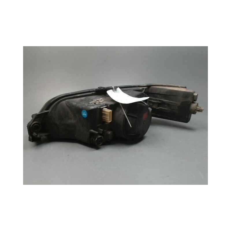 PHARE DROIT PEUGEOT 306 97-2001