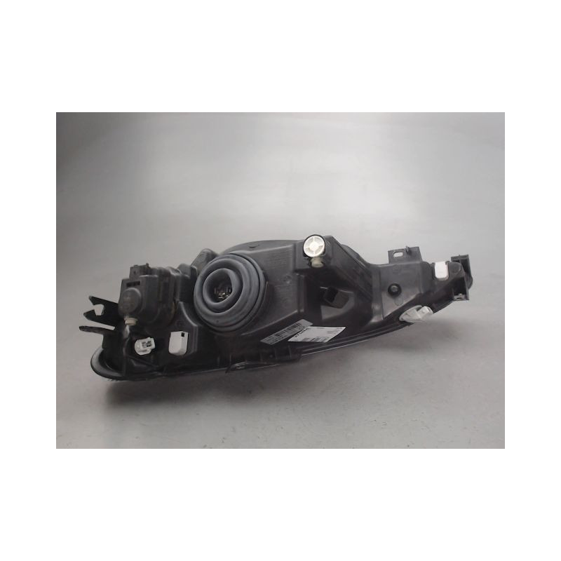 PHARE DROIT PEUGEOT 206