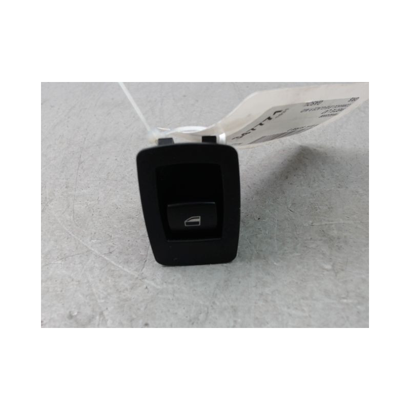 COMMANDE LEVE-GLACE PORTE AVD B.M.W. SERIE 3