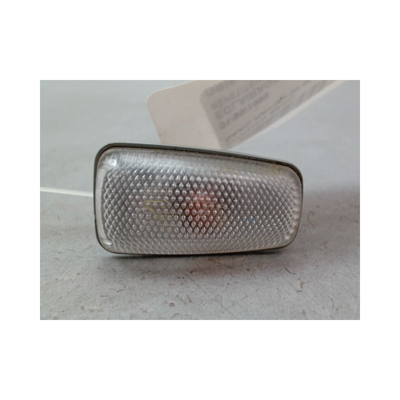 REPETITEUR AILE DROIT CITROEN SAXO Phase 2 1999-2004