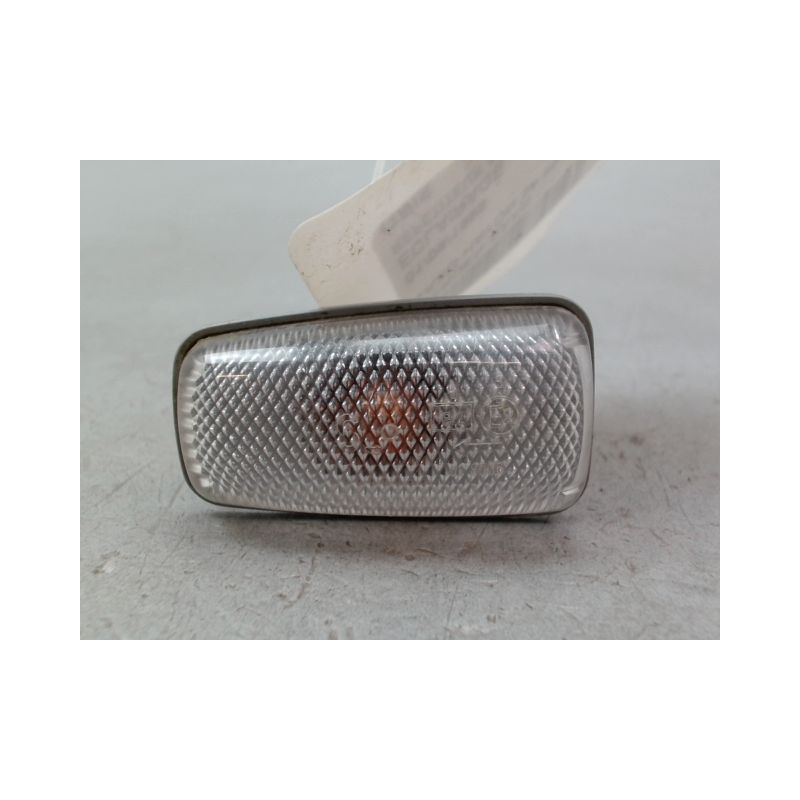 REPETITEUR AILE GAUCHE CITROEN SAXO Phase 2 1999-2004