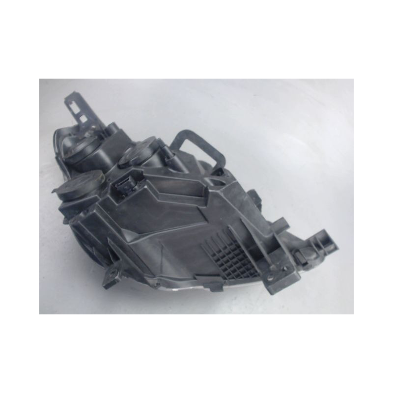 PHARE GAUCHE PEUGEOT PARTNER