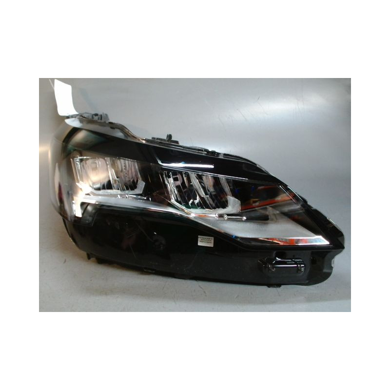 PHARE DROIT PEUGEOT 5008