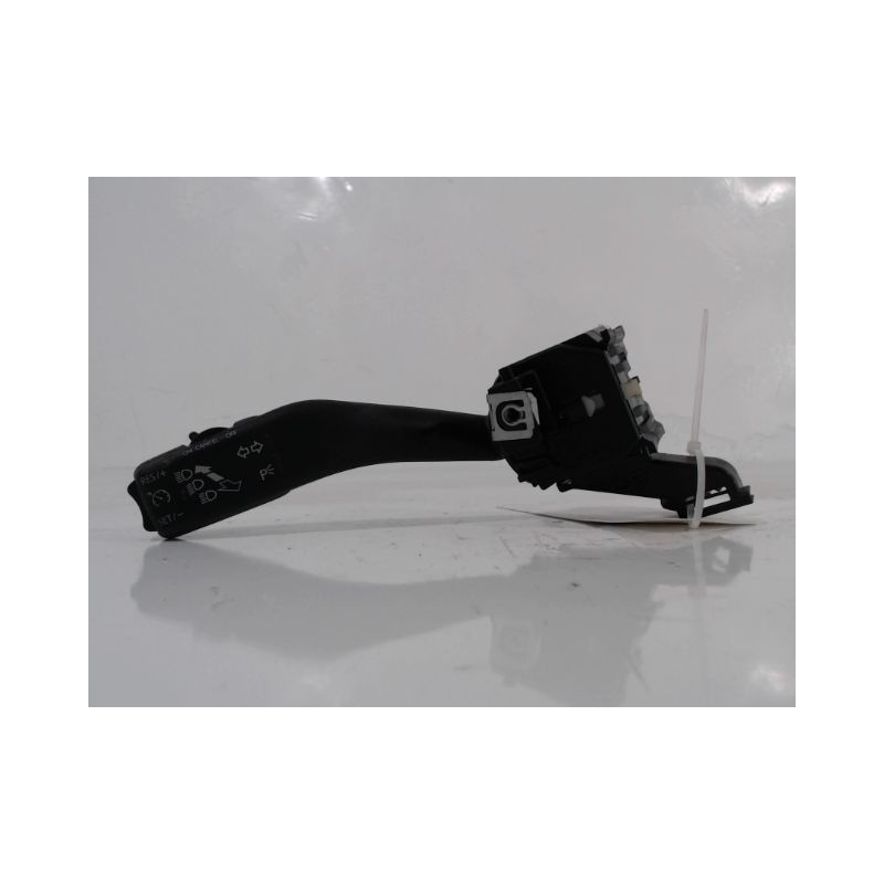 COMMANDE CLIGNOTANT VOLKSWAGEN CADDY COMBI 2004-
