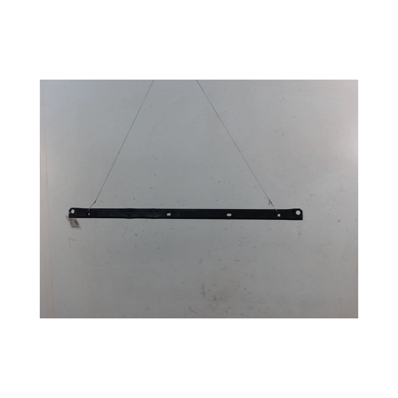 TRAVERSE INFERIEURE ARMATURE AVANT CITROEN C3 AIRCR.