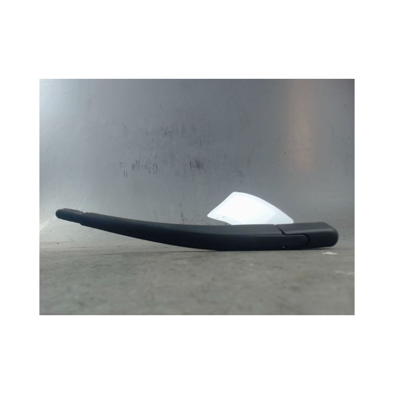 BRAS ESSUIE-GLACE ARRIERE PEUGEOT 208