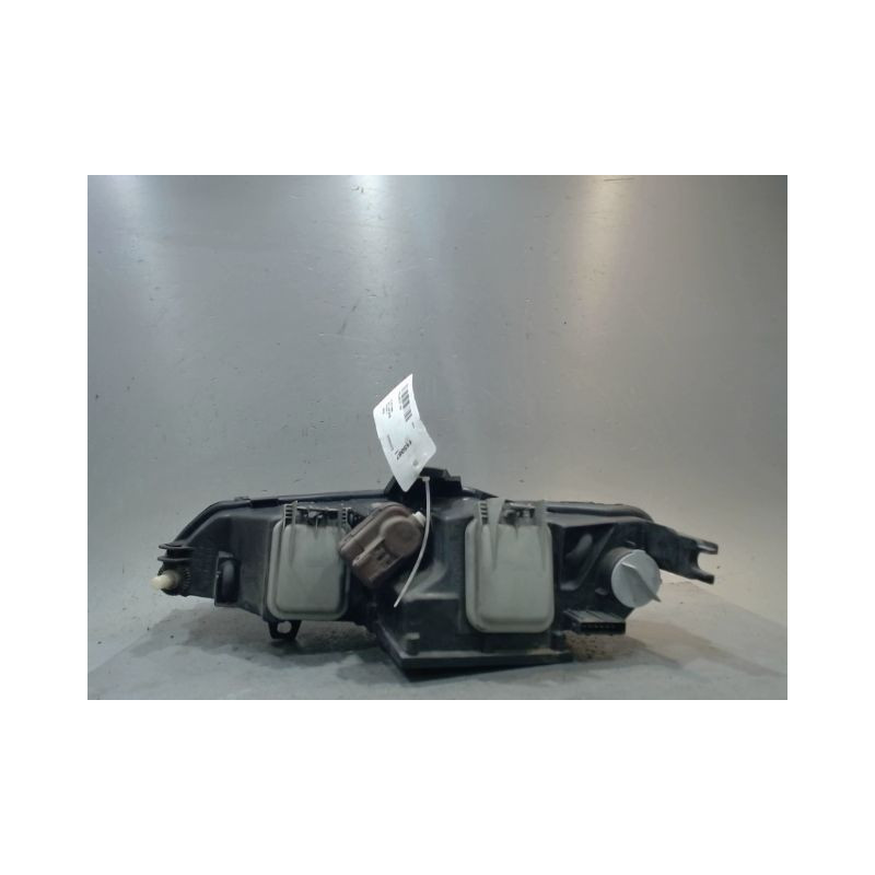 PHARE DROIT PEUGEOT 406