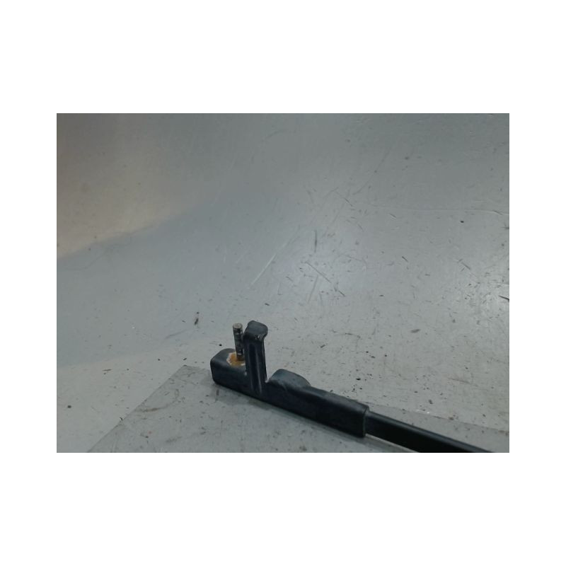 BRAS ESSUIE-GLACE AVANT GAUCHE VOLKSWAGEN GOLF