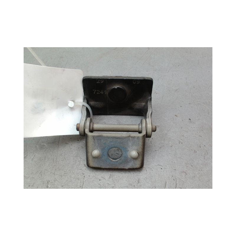 CHARNIERE HAYON D CITROEN C3 II Phase 1 (A51) 2009-2013