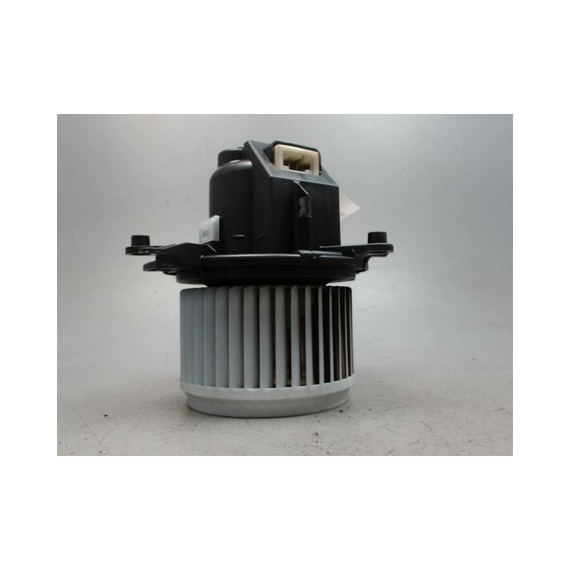 MOTEUR VENTILATEUR CHAUFFAGE PEUGEOT 5008