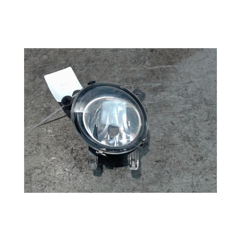 PHARE ANTIBROUILLARD AVANT GAUCHE B.M.W. SERIE 1