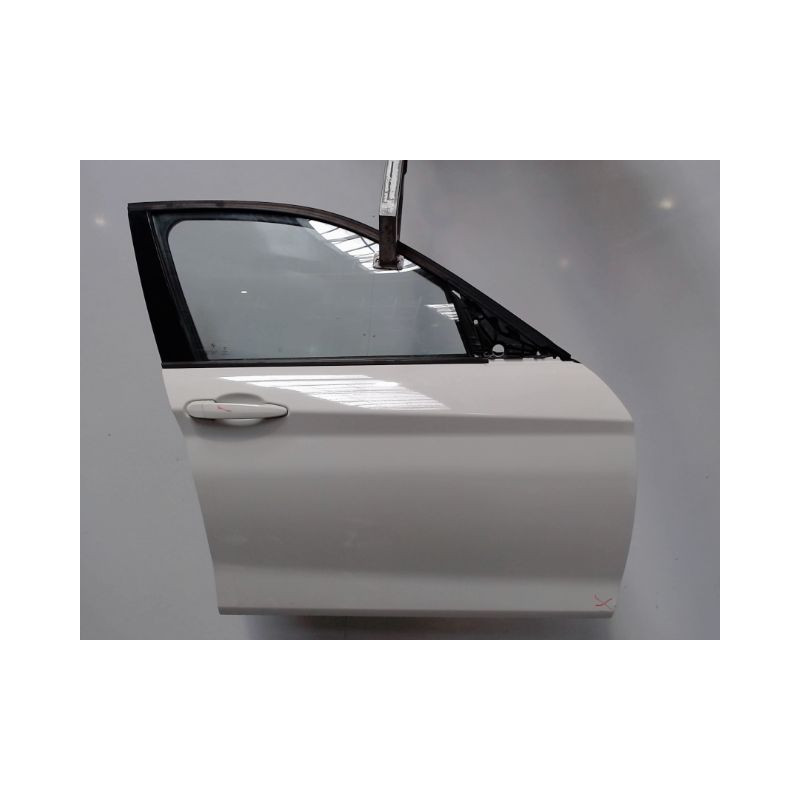 PORTE AVANT DROIT B.M.W. SERIE 1