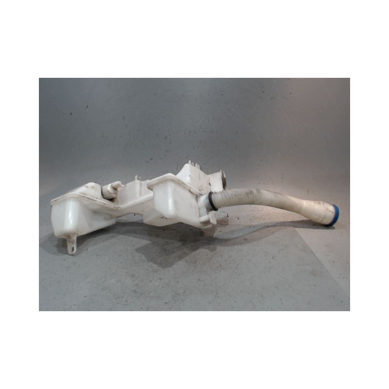 RESERVOIR LAVE-GLACE AVANT PEUGEOT 308