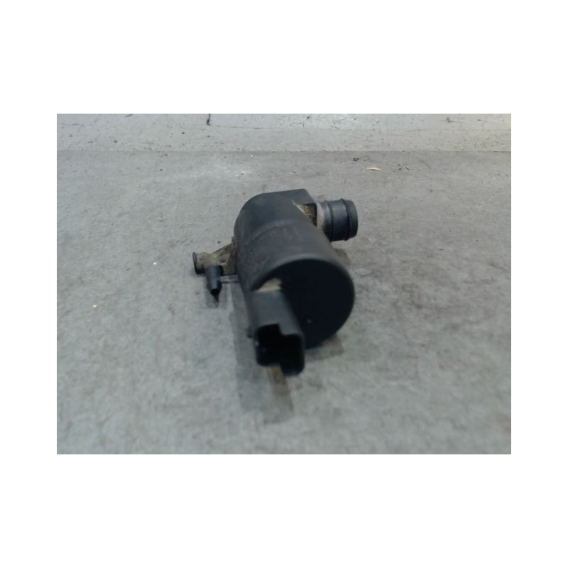 POMPE LAVE-GLACE AVANT RENAULT MASTER