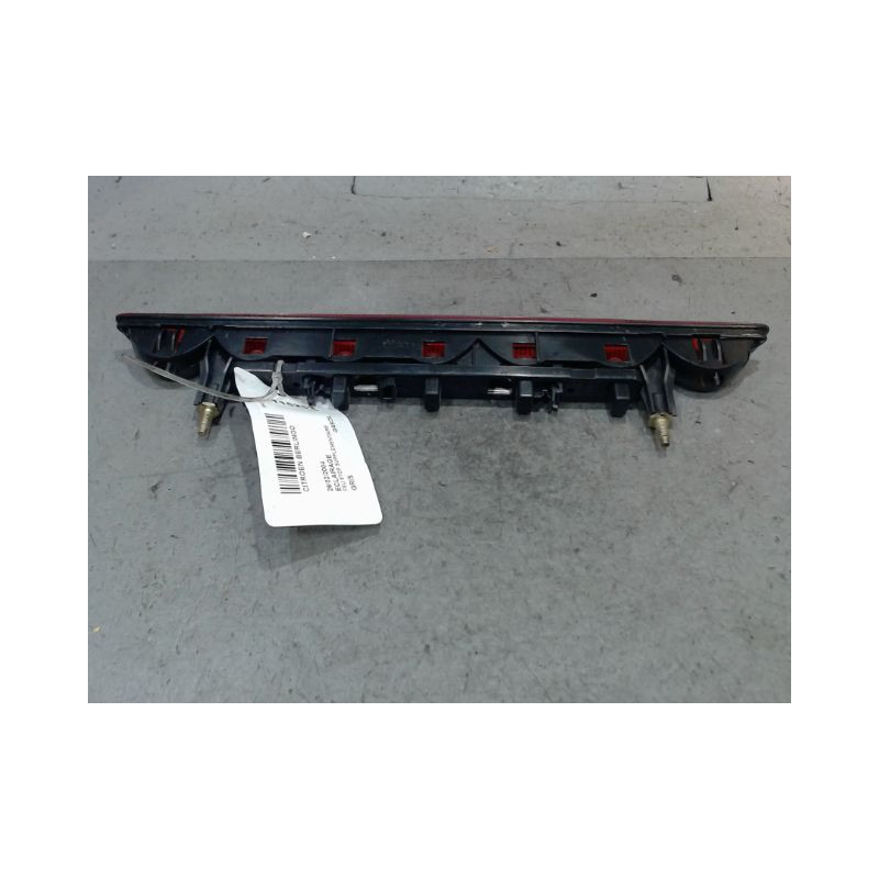 FEUX STOP SUPPLEMENTAIRE CITROEN BERLINGO