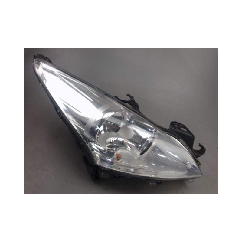 PHARE DROIT PEUGEOT 3008