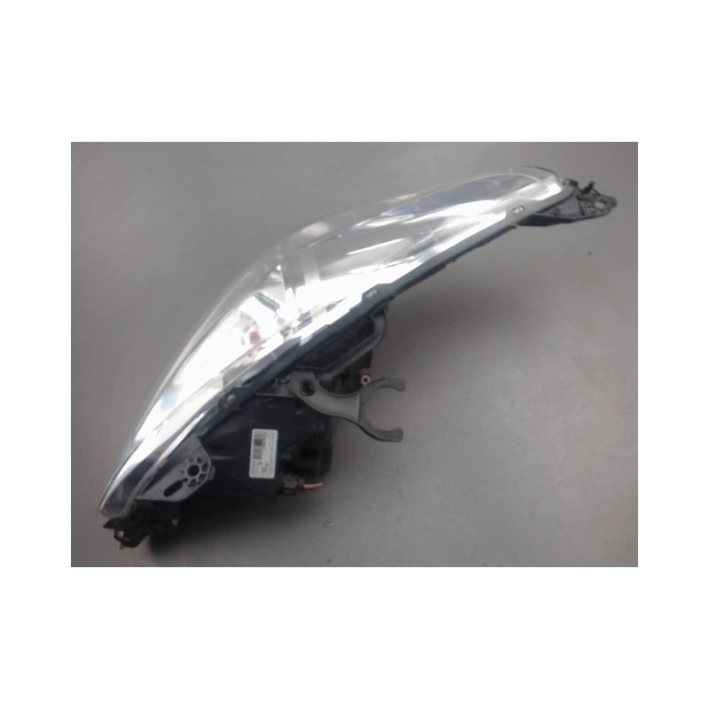 PHARE DROIT PEUGEOT 3008