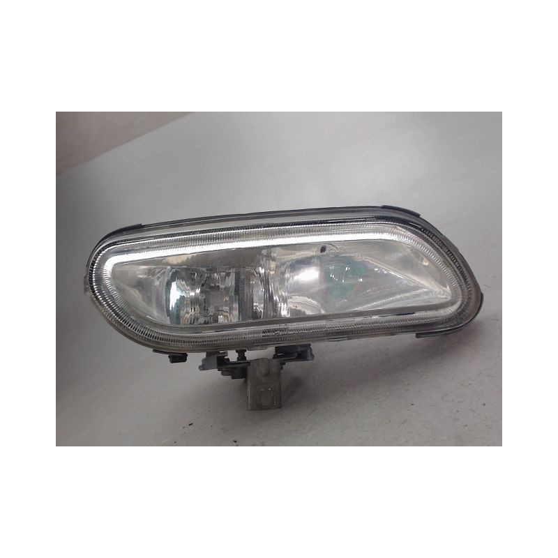 PHARE ANTIBROUILLARD AVANT DROIT PEUGEOT 406
