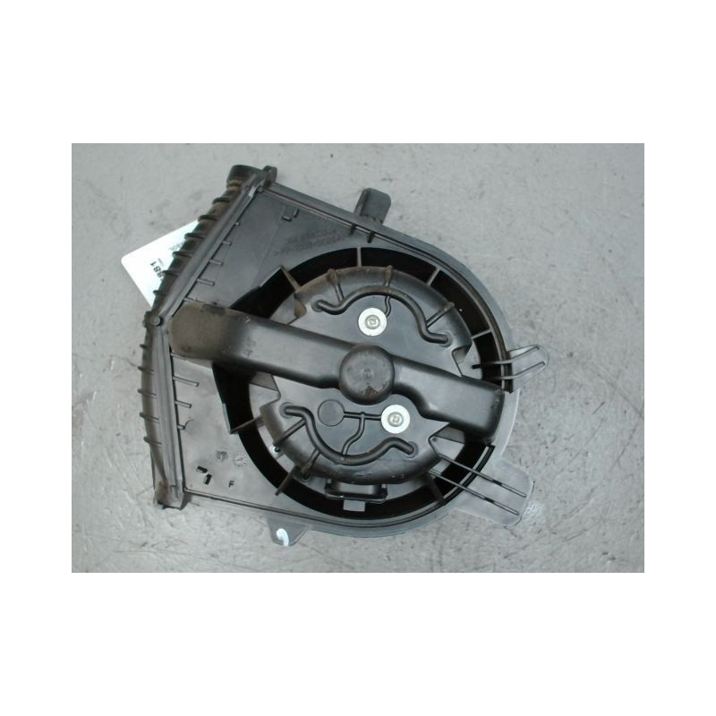 MOTEUR VENTILATEUR CHAUFFAGE RENAULT MEGANE
