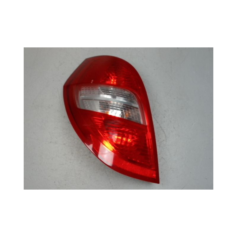 FEU ARRIERE GAUCHE  MERCEDES CLASSE A 2004-