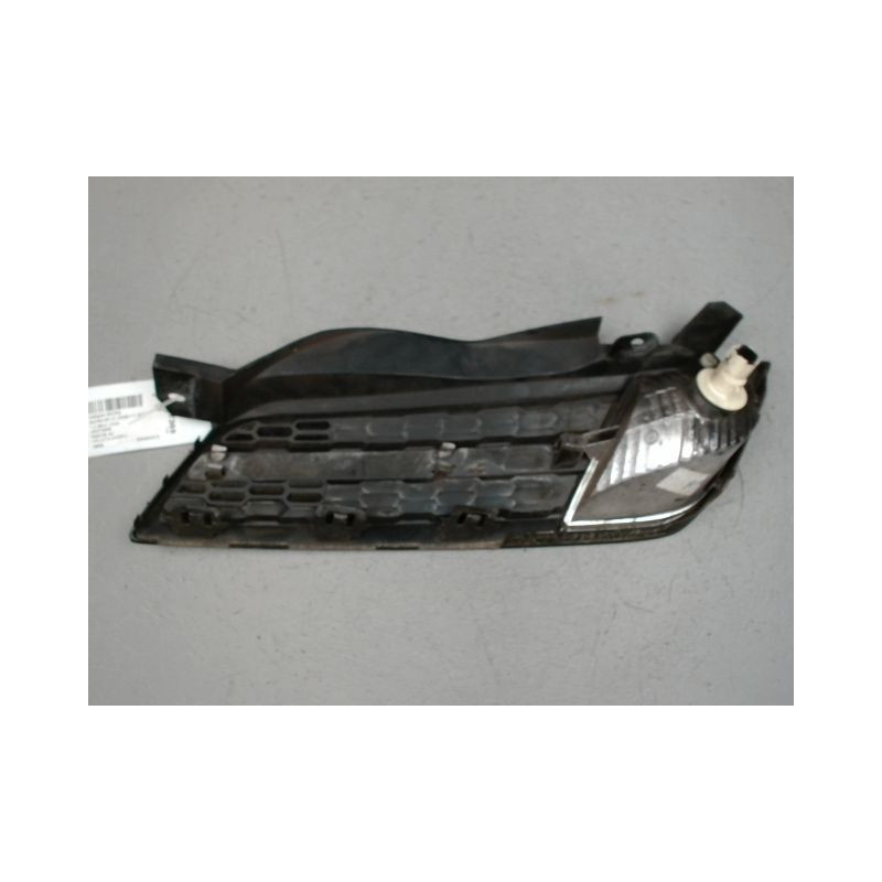 GRILLE CALANDRE DROIT NISSAN MICRA 2005-2007