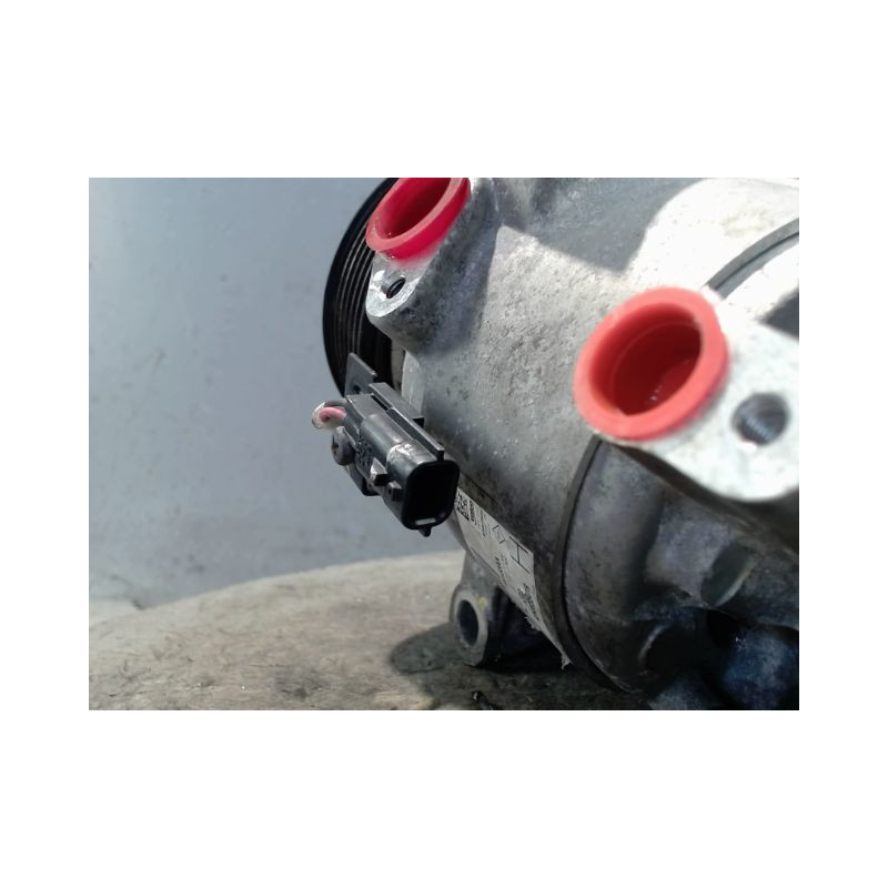 COMPRESSEUR AIR CONDITIONNE DACIA SANDERO 2008-