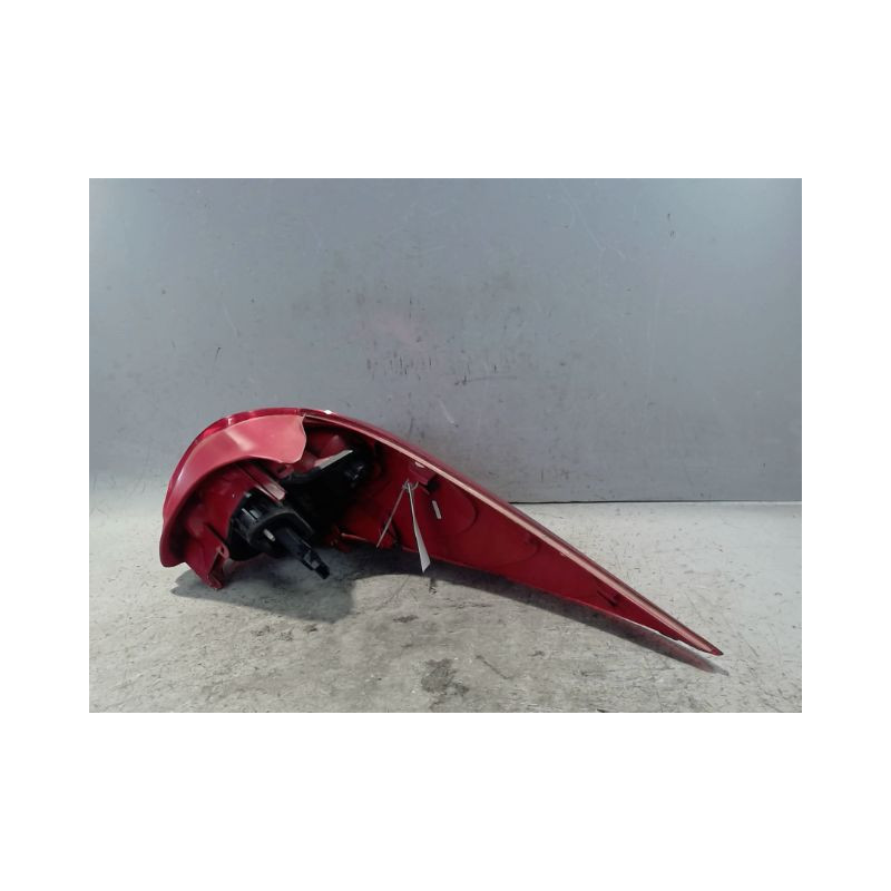 FEU ARRIERE GAUCHE  PEUGEOT 207 SW