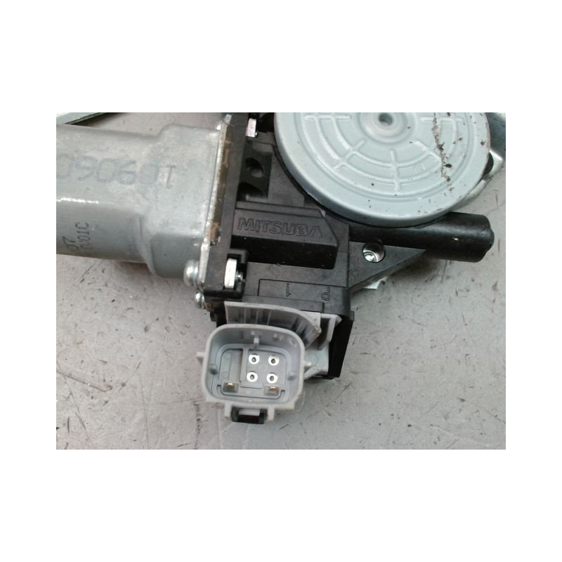 MECANISME+MOTEUR LEVE-GLACE ARRIERE GAUCHE NISSAN LEAF 2011-...