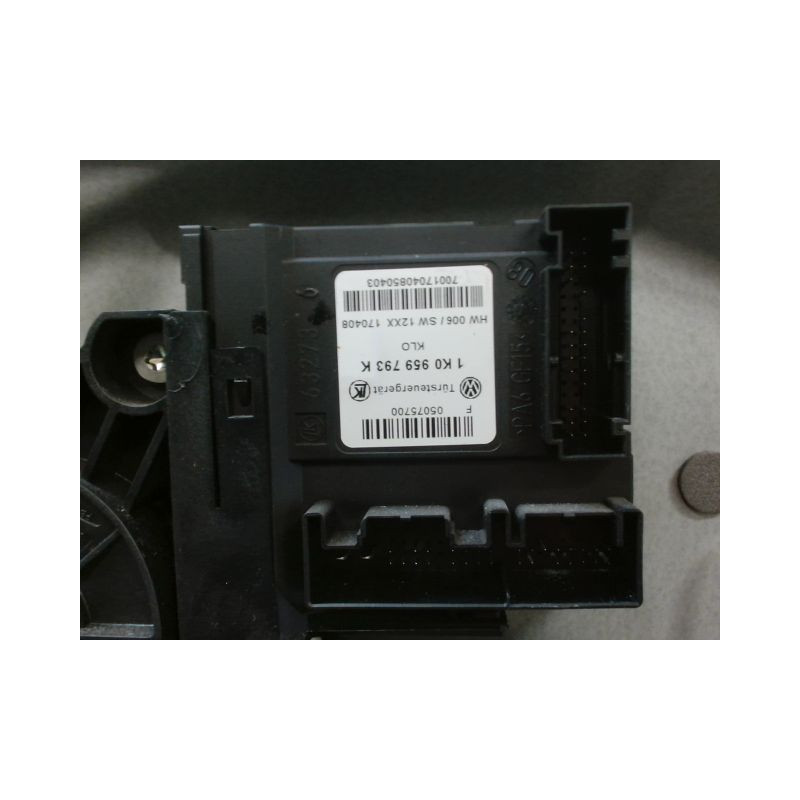 MECANISME+MOTEUR LEVE-GLACE AVANT GAUCHE VOLKSWAGEN TOURAN MONOSP. I Phase 2 (1T) 2006-2010