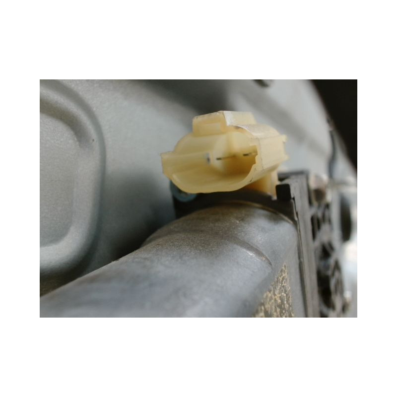 MECANISME+MOTEUR LEVE-GLACE AVANT DROIT KIA CARENS 2002-