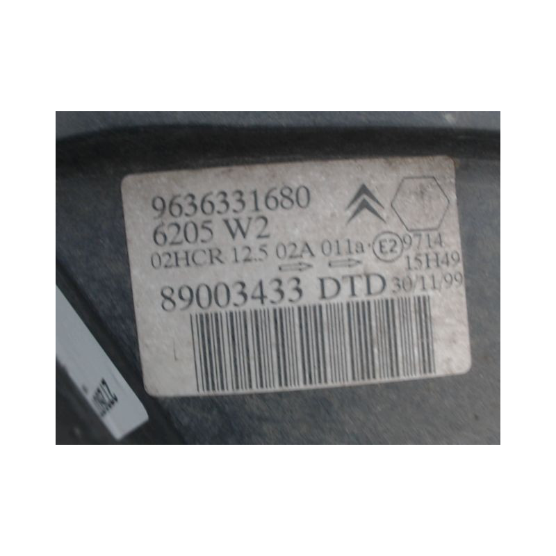 PHARE DROIT CITROEN SAXO