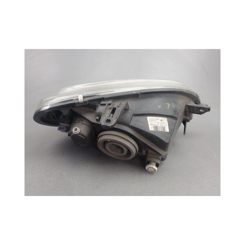 PHARE GAUCHE CITROEN SAXO