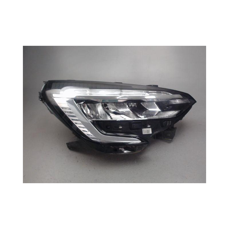PHARE DROIT RENAULT CLIO