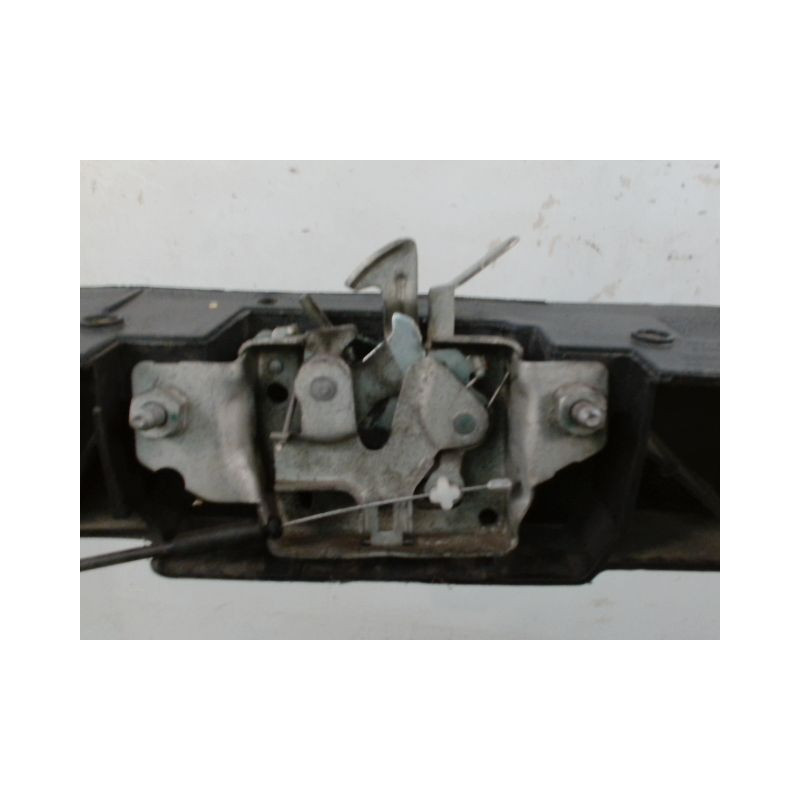 FACE AVANT RENAULT CLIO