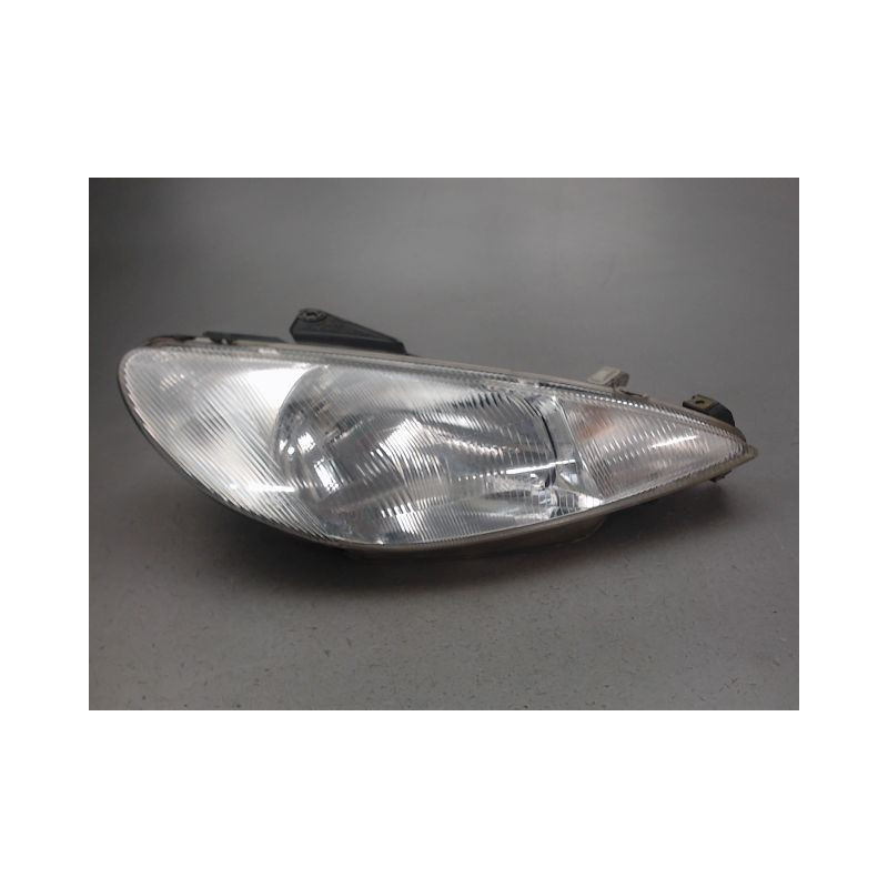 PHARE DROIT PEUGEOT 206