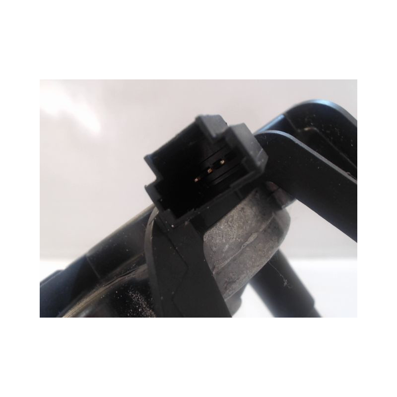 MOTEUR ESSUIE-GLACE ARRIERE RENAULT LAGUNA III 2009-
