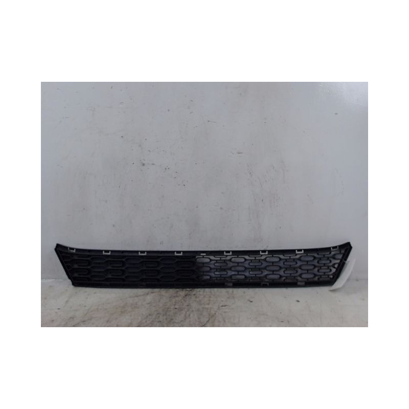 GRILLE PARE-CHOC AVANT PEUGEOT 107 3P